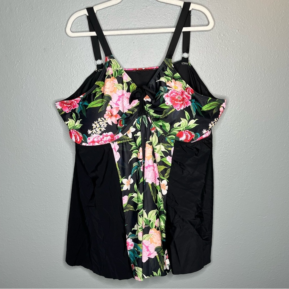 Bloomchic Women's One Piece Floral Resortwear Swimsuit - Picture 7 of 9